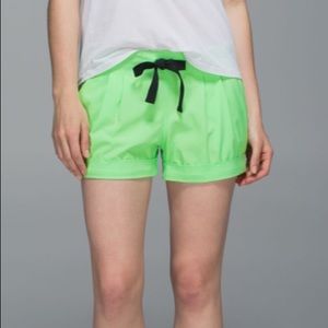 Lululemon Spring Break Away Short
